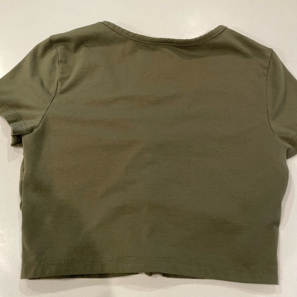 SHEIN xs green short sleeve top with buttons - Picture 3 of 3